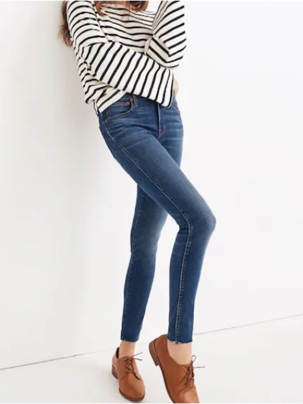 Madewell 9" Mid-Rise Skinny Jeans in Paloma Wash: Raw-Hem Edition